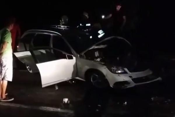 1263251_mercedes-nesreca-autobus-foto-youtube-printscreen_ls-s