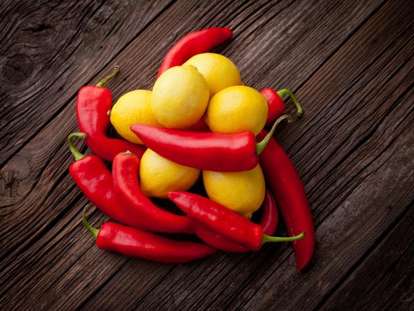 limun_i_crvena_paprika_za_vitku_liniju-1