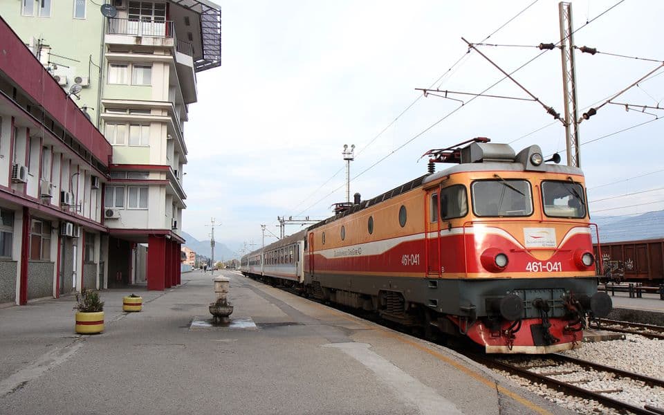 1594962180-voz-zeljeznicki-prevoz-2511-2019-mara-babovic-2-i_960x600