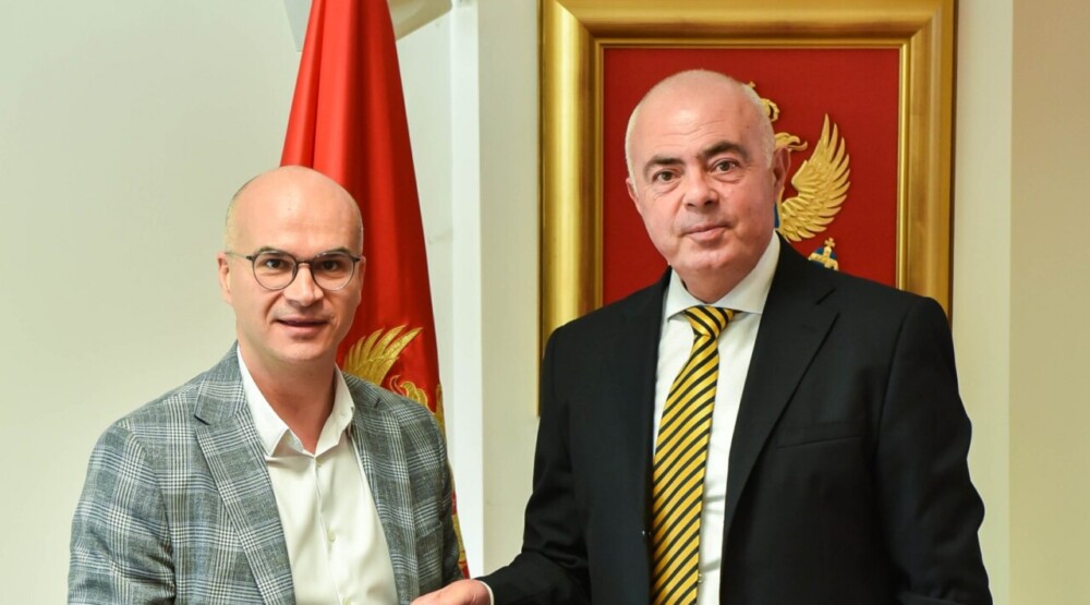 urucenje-5g-spektra-udovicic-e1676543346643-1000x555
