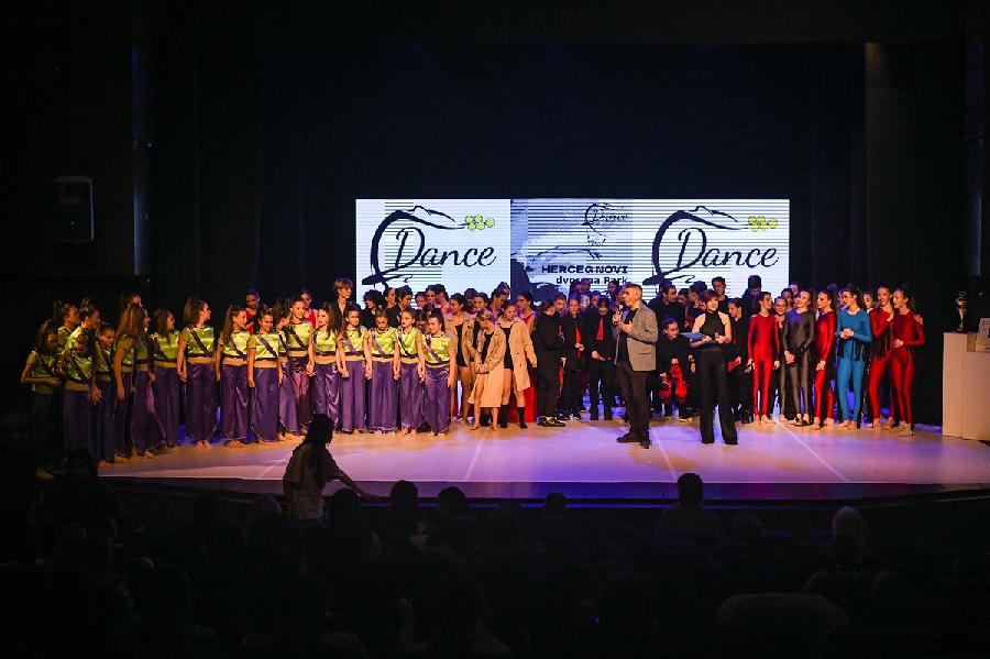 jovii_599x900