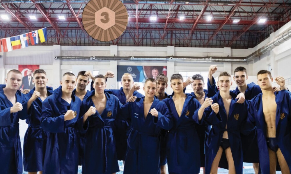 vaterpolo-crna-gora-bronza-reprezentacija-U-16-e1752426984111-1000x600