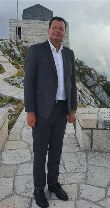Dr Milosav-Mišo Anđelić na svetom Lovćenu.